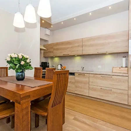 Gold - Neptun Park By Oneapartments Apartman